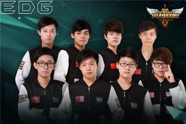 相比之下 相比之下